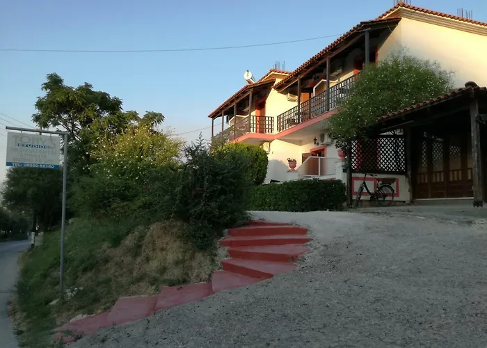 Tony Studio & Apartments Laganas